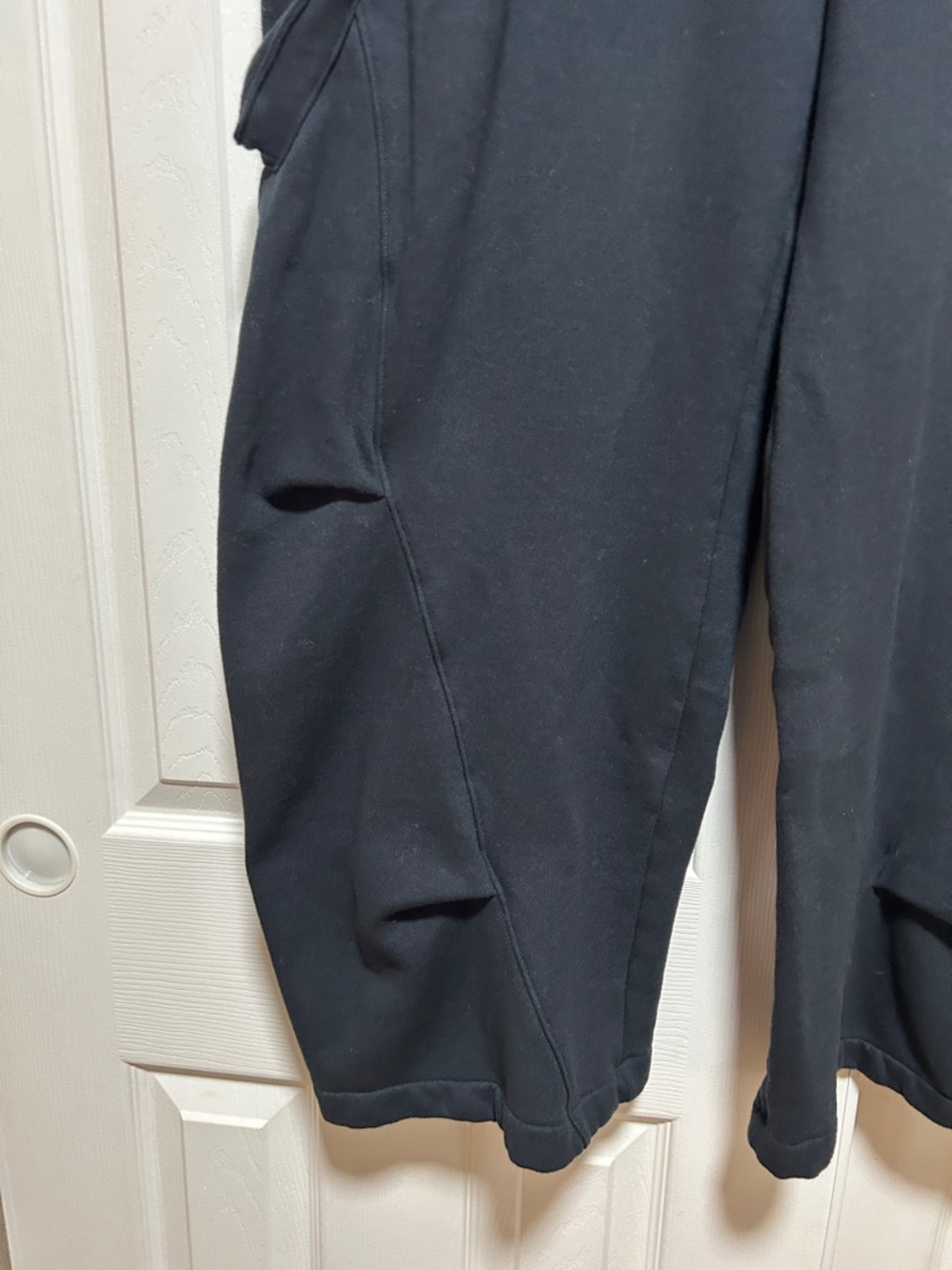 Urban Outfitters Out From Under Day To Day Black Cargo Sweatpant - Size Medium - Picture 6 of 12